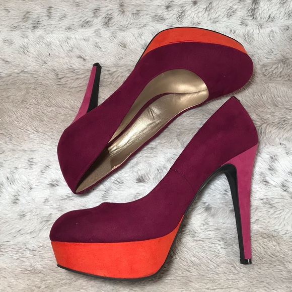 G by Guess Fun Platform Pumps Size 7.5 - Picture 6 of 7